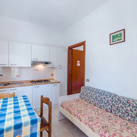 Comfy Flat By The Lägenhet Bibione