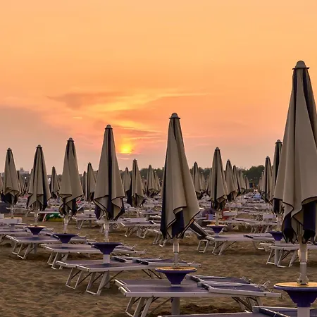 Lägenhet Comfy Flat By The Bibione